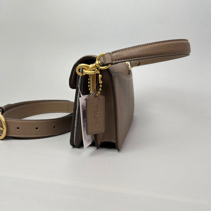 Elegante Leder-Schultertasche in Braun