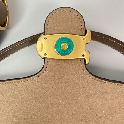 Elegante Leder-Schultertasche in Braun